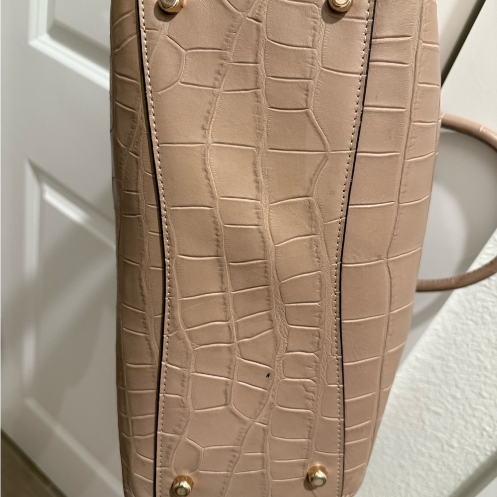 Coach Tan Croc-Embossed Women's Bag - Picture 7 of 9
